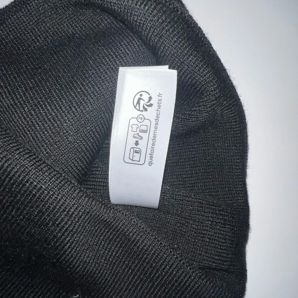 Lululemon Warm Revelation Beanie Black O/S